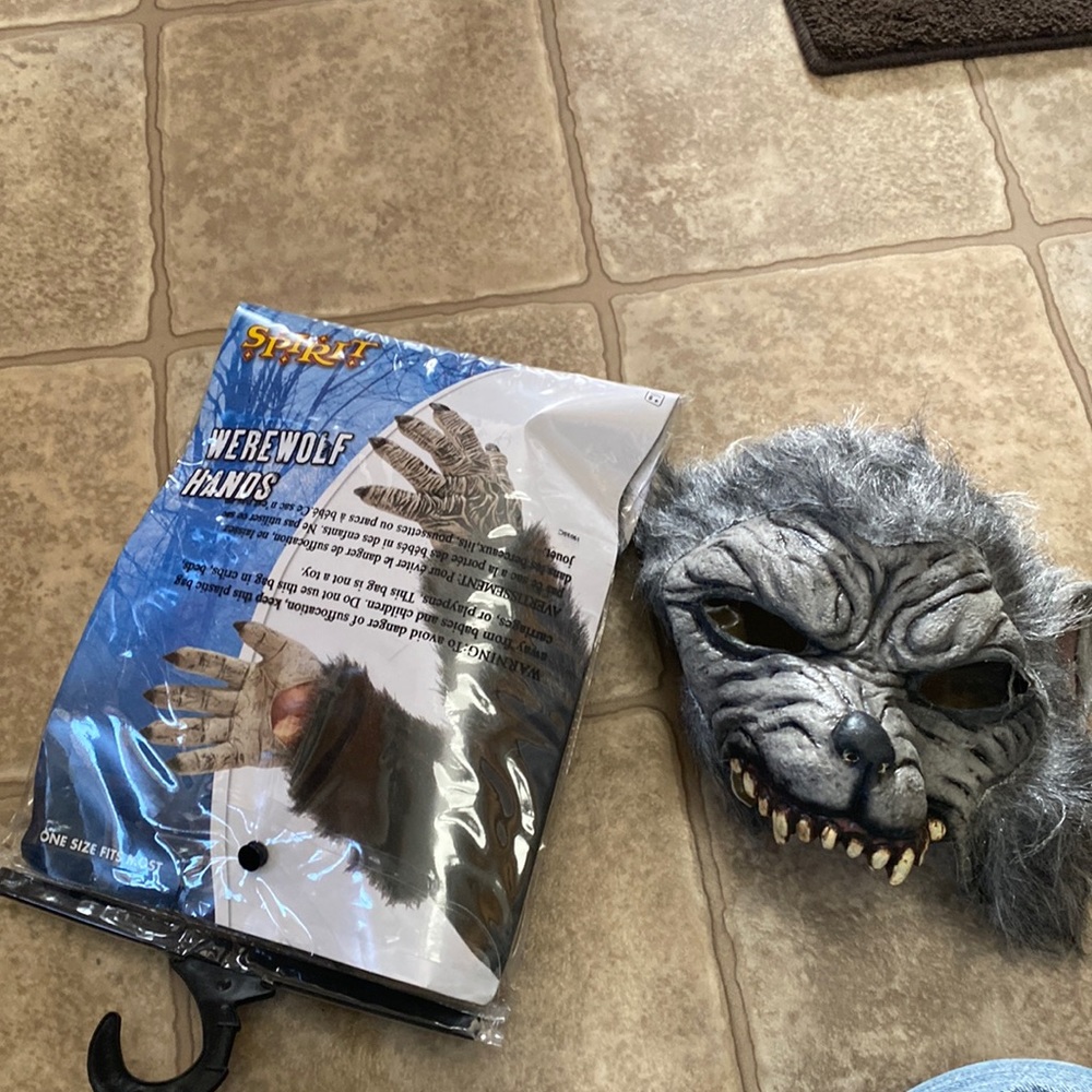 Werewolf hands and mask